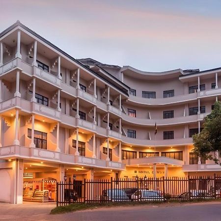 Devon Hotel Kandy Bagian luar foto