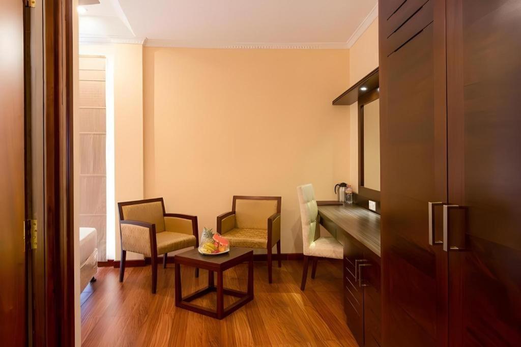 Devon Hotel Kandy Bagian luar foto