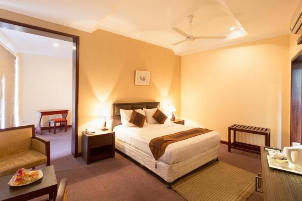 Devon Hotel Kandy Bagian luar foto