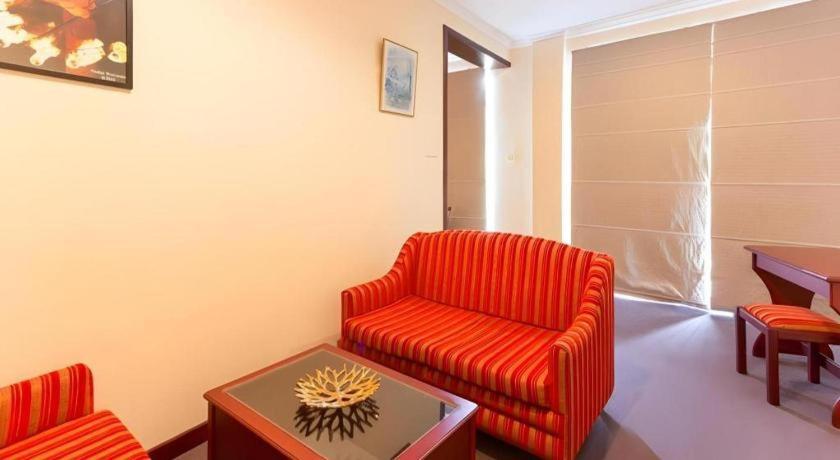 Devon Hotel Kandy Bagian luar foto