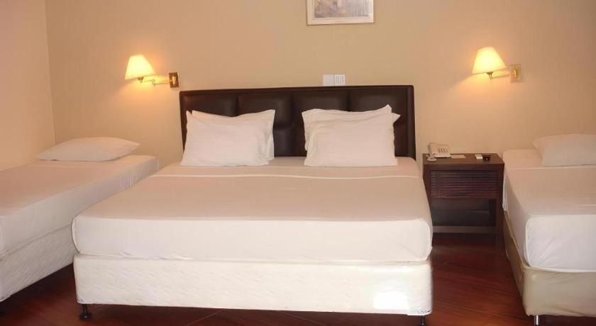 Devon Hotel Kandy Bagian luar foto